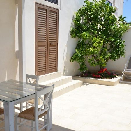 Masseria Poli Country House 孔韦尔萨诺 外观 照片