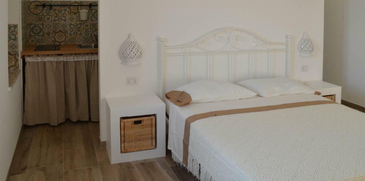Masseria Poli Country House 孔韦尔萨诺 外观 照片