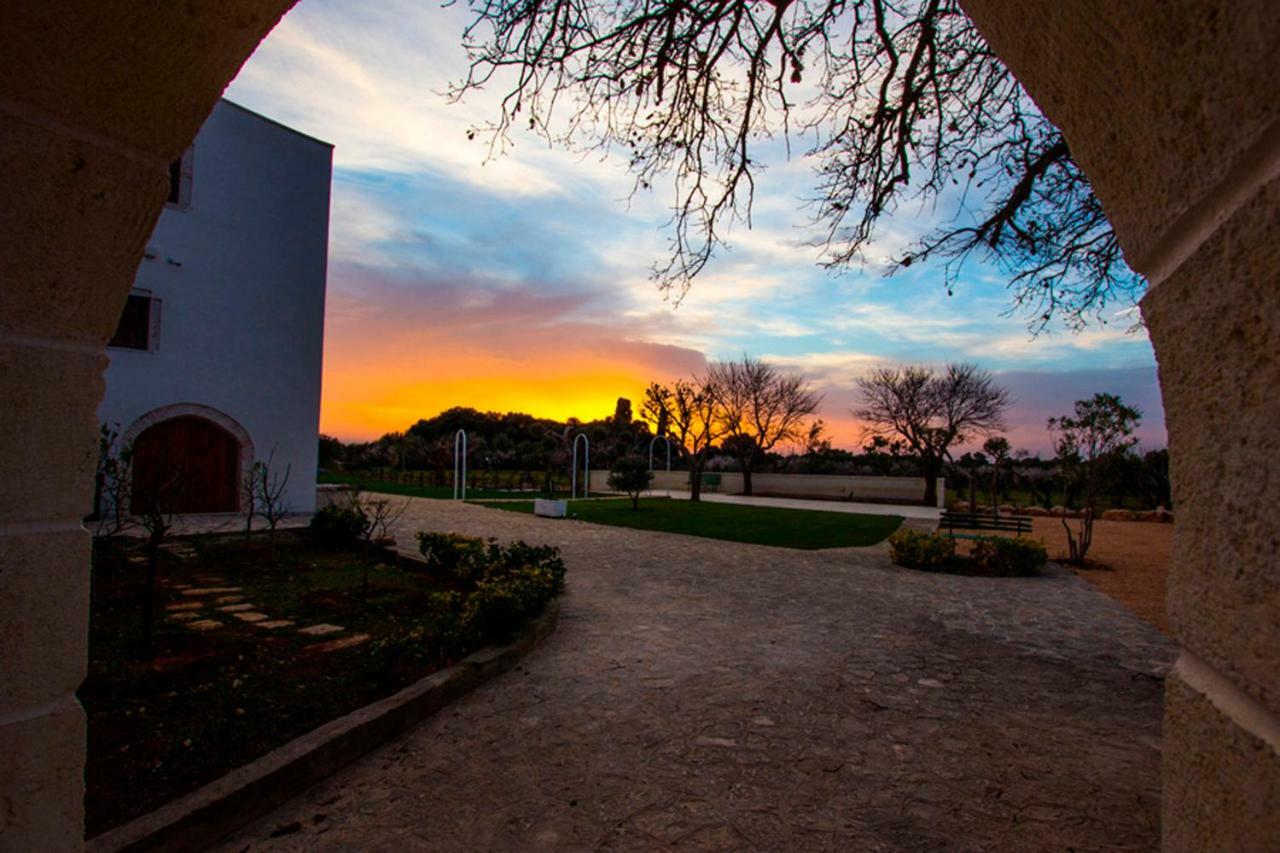 Masseria Poli Country House 孔韦尔萨诺 外观 照片