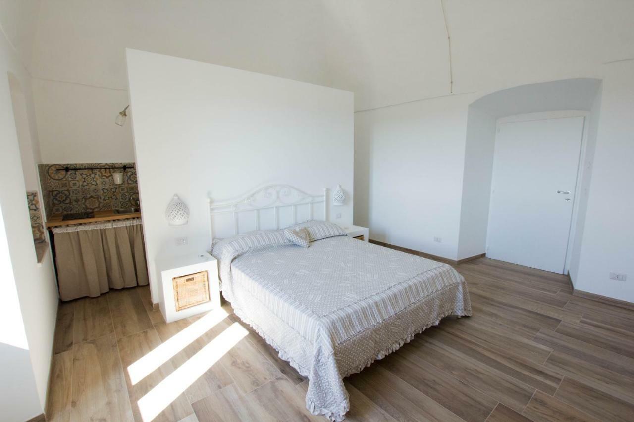 Masseria Poli Country House 孔韦尔萨诺 外观 照片